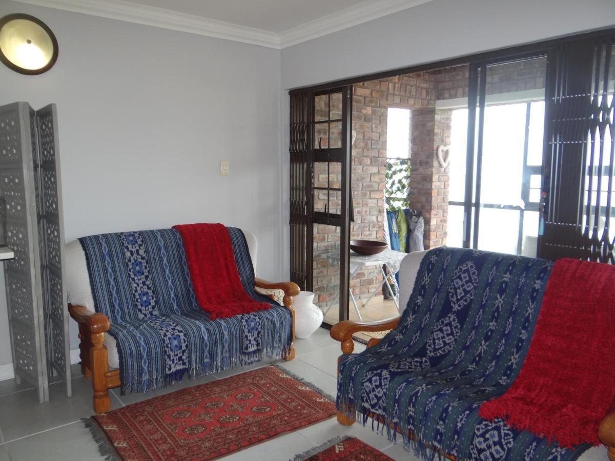 Beach House On 18P Repens Mosselbaai Buitenkant foto