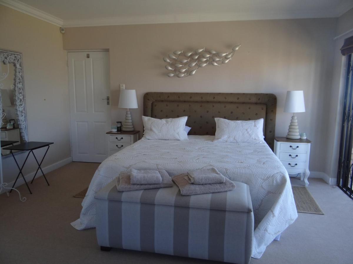 Beach House On 18P Repens Mosselbaai Buitenkant foto